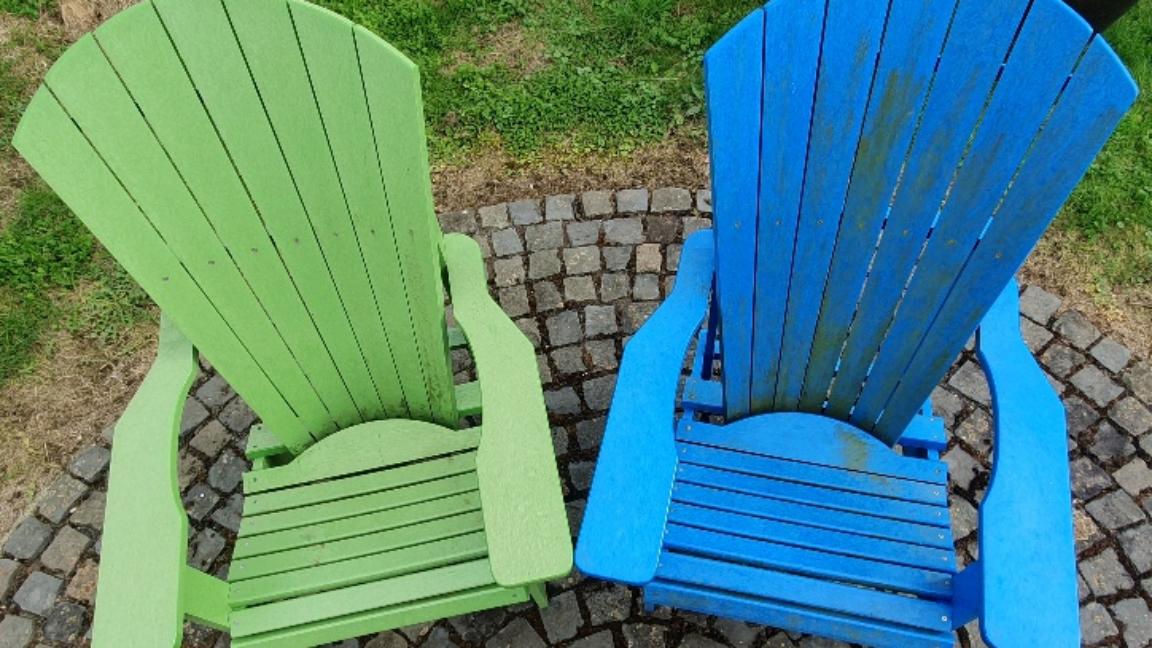 Bunte Stühle